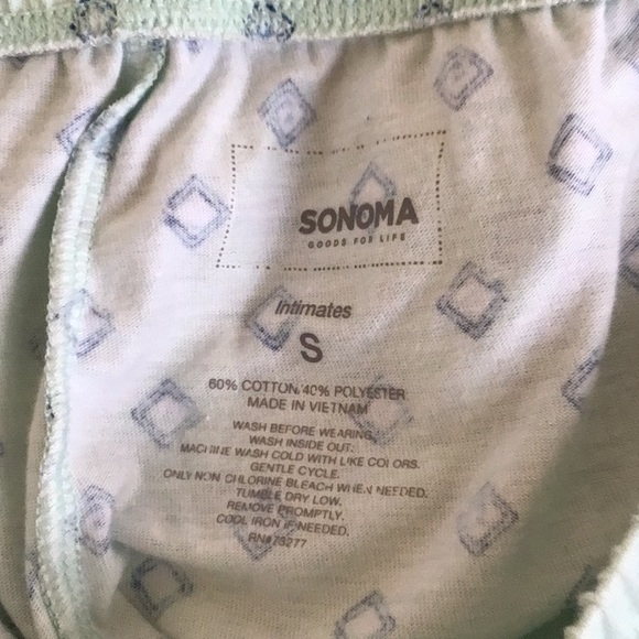 Pajama Bottoms 👄 - Picture 2 of 3